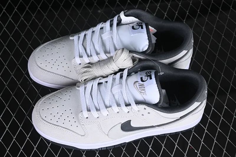 All categories Nk SB Dunk series Nk SB Dunk Low low-top sneakers Nk Dunk Low 85 double hook series white gray SB low-top sports and leisure sneakers HV1800-101